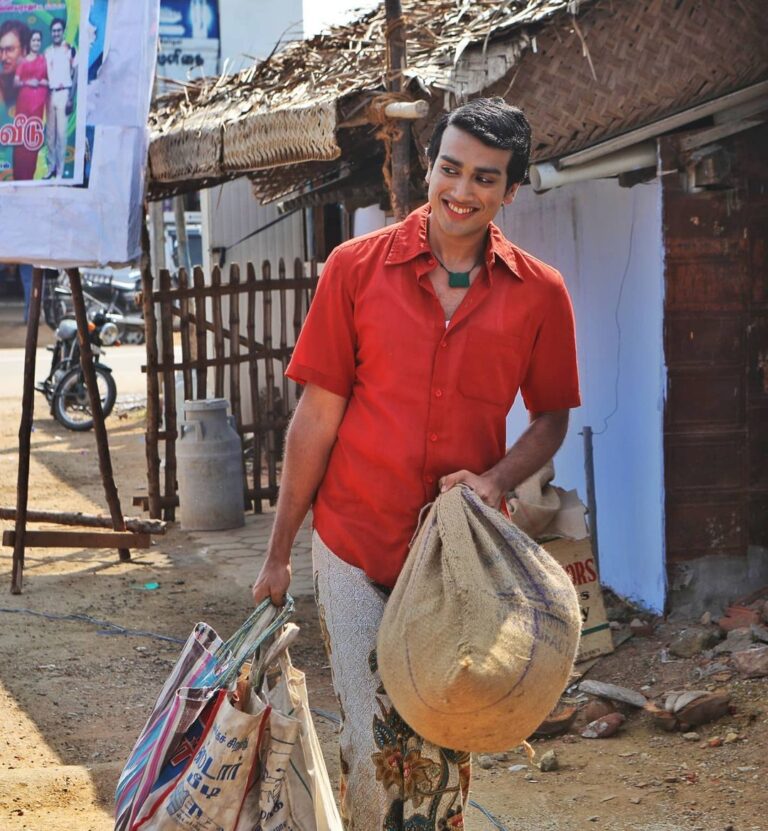 Kalidas Jayaram Instagram - A shot from THANGAM which didn't make it to th film! #forevergrateful #peopleschoice #goingtocelebrate #paavakadhaigal Kovai