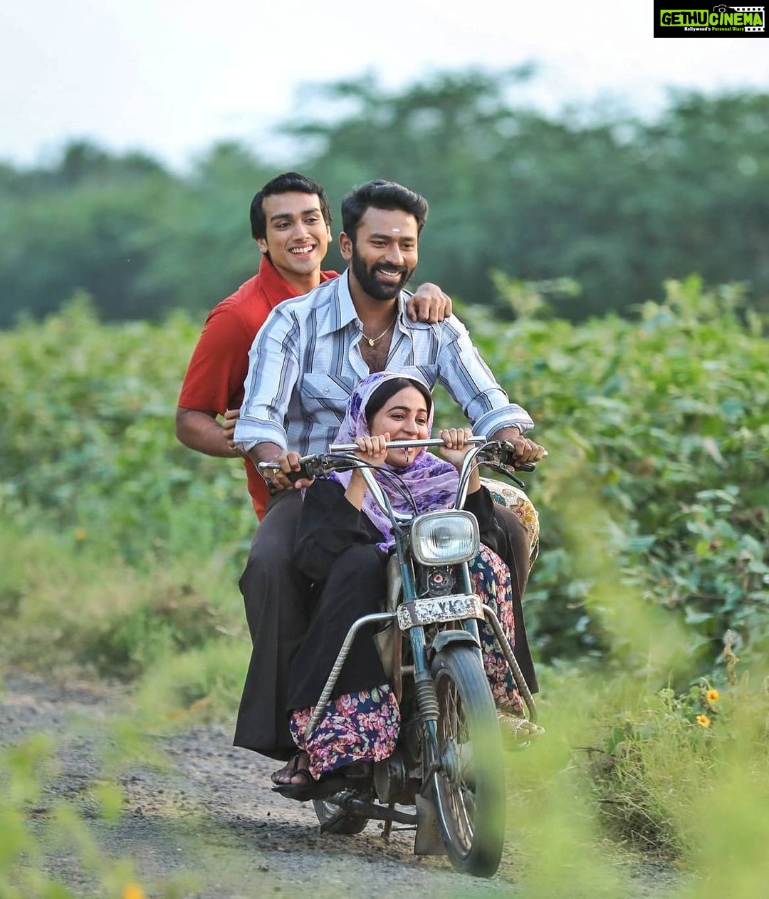 Kalidas Jayaram Instagram - PAAVA KADHAIGAL December 18 @netflix_in #sudhakongara @shanthnu @bhavanisre