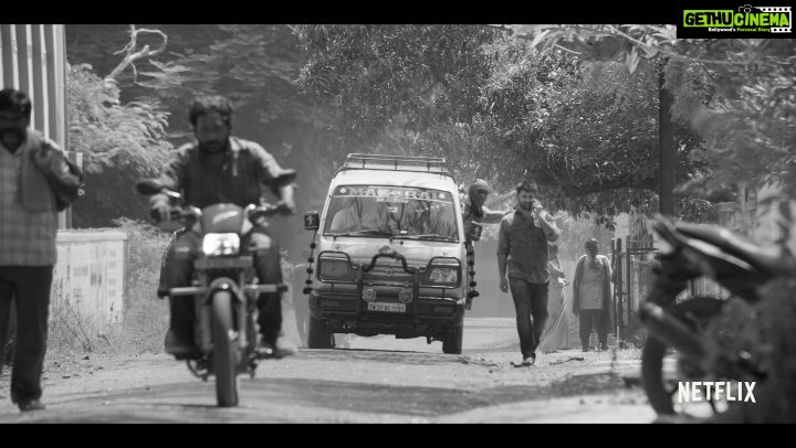 Kalidas Jayaram Instagram - Can not wait anymore!!! Presenting the teaser of PAAVA KADHAIGAL ENJOY 😉 @netflix_in @gauthamvasudevmenon @simranrishibagga @aadhitya_baaskar @sudhakongaraofficial @bhavanisre @kalidas_jayaram @shanthnu #VetriMaaran @harikrishnananbu @saipallavi.senthamarai @joinprakashraj @wikkiofficial @yours_anjali @padam0408 @kalkikanmani @ashidua @pashanjal @rsvpmovies @flyingunicornfilms