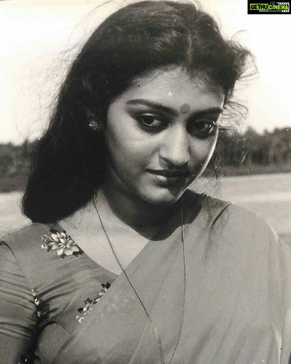 Kalidas Jayaram Instagram - #happymothersday #amma ur still the coolest person I know 💓🔥