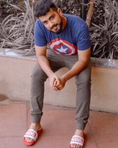 Kalidas Jayaram Instagram - #avengers #endgame 📸: @ajmal_photography_ PVR Lulu Kochi