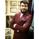 Kalidas Jayaram Instagram - EID MUBARAK 💞 🙏 to all my friends ..may this day be filled with love , prayers and happiness Special shout out for all the amazing people at @gatsby.aliph & @heebasait for gifting me this super cool double breasted suit on this special day 😁✌️