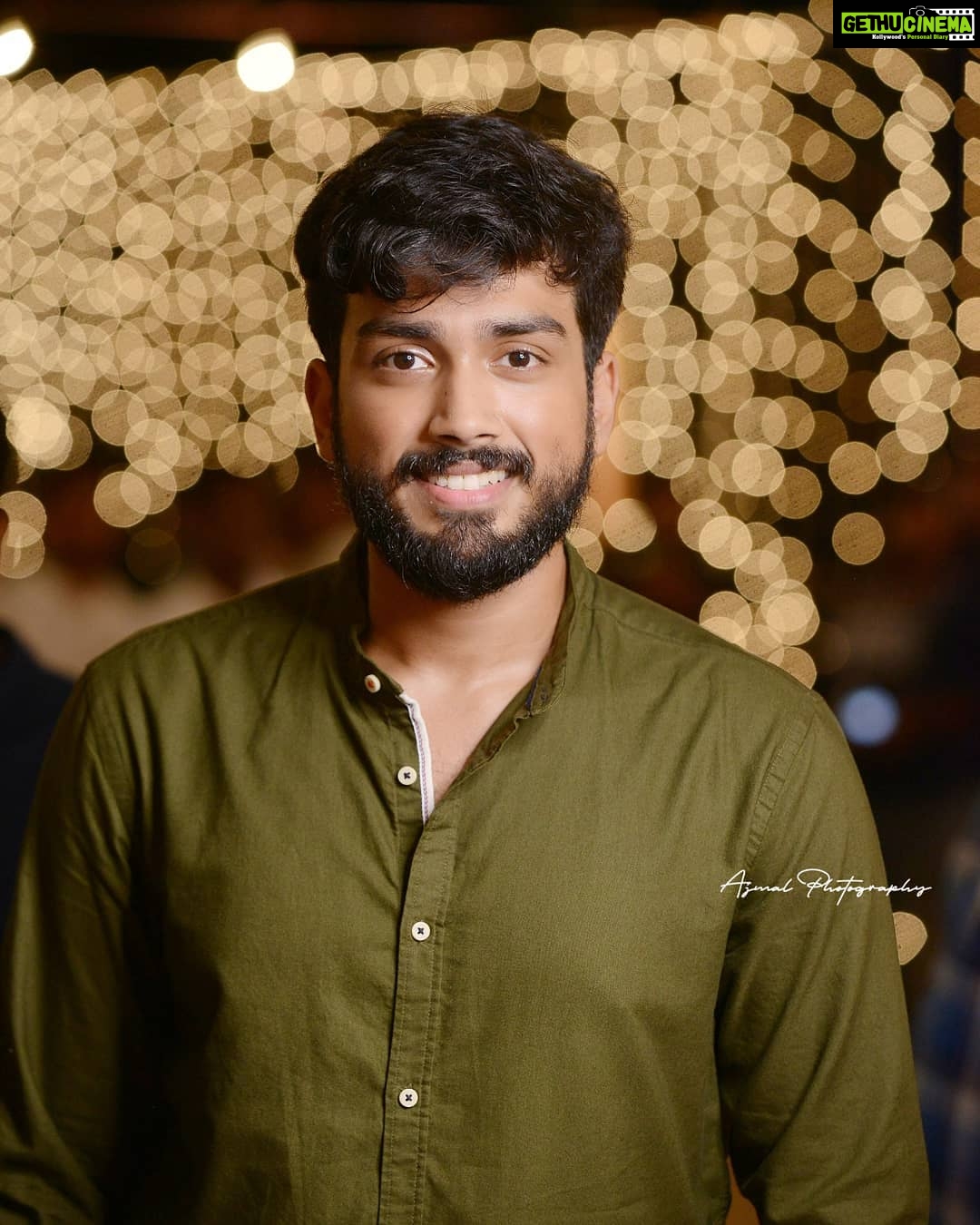 Kalidas Jayaram Instagram - Life is too short... smile while you still have teeth PC @ajmal_photography_