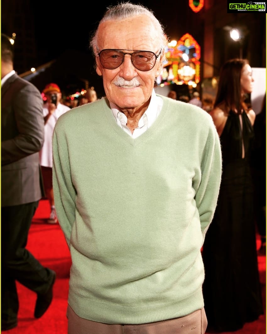 Kalidas Jayaram Instagram - The man behind the heroes which made my childhood awesome Mr stan lee u will be missed forever ❤ RIP @therealstanlee