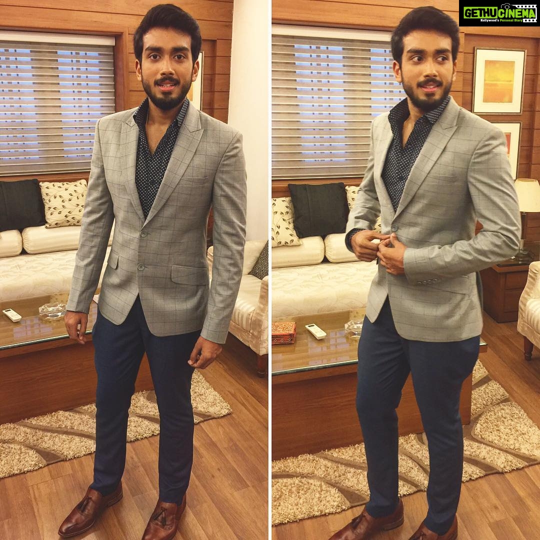 Kalidas Jayaram Instagram - #asianet #filmawards designed and styled by @elabyjisha