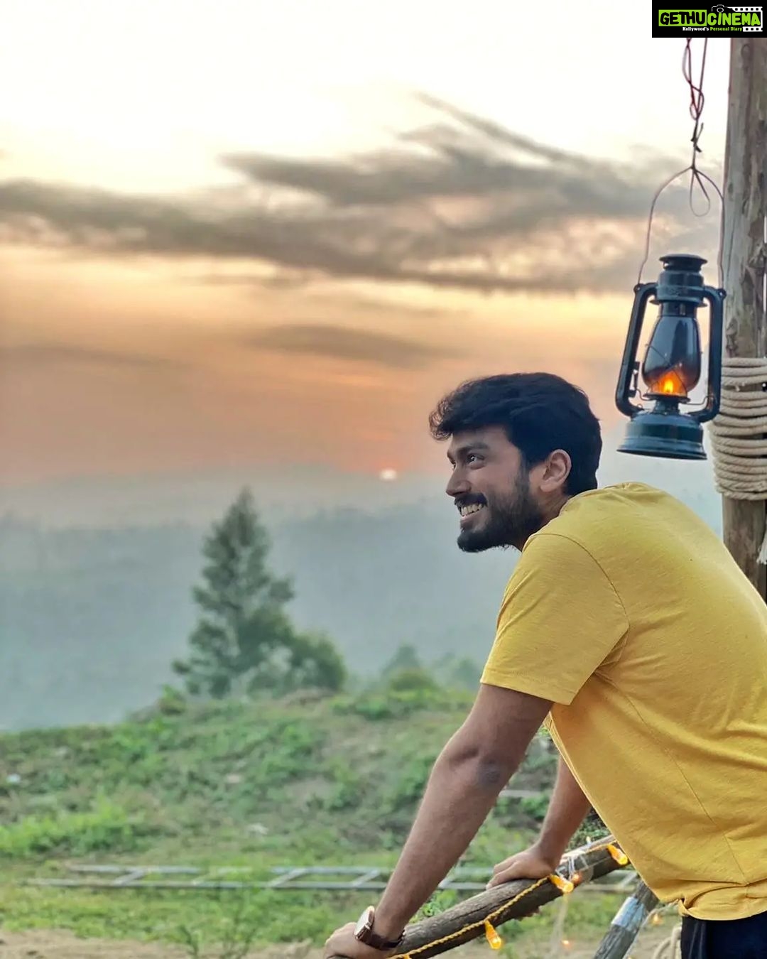 Kalidas Jayaram Instagram - Here's to new beginnings 🥂❤️