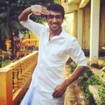 Kalidas Jayaram Instagram - Anaivarukkum iniya Pongal vazhthukkal #happypongal ! May this year be a great one for all of you 🙏🏼🌾
