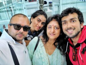 Kalidas Jayaram Instagram - "The best love is the kind that awakens the soul; that makes us reach for more, that plants the fire in our hearts and brings peace to our minds"
Happy anniversary to both of you 😘
@actorjayaram_official
@aswathi_jayaram