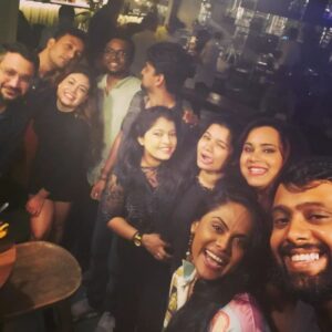 Karthika Nair Instagram - Another decade around the Sun🌻
When your birthday turns into a week long celebration with surprise travel and surprise visits.
Thank you to all my ride or die homies.
 Especially my lifeline @thulss @thulasin for such fabulous planning! you complete me💗
My not soo baby brother @nairvignesh10 for my special gift 💜
I love you all😭

#blessed