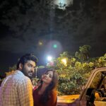 Kashmira Pardesi Instagram – It was a perfect night for a night shoot 🌝 #moonlover #vbvk #hyderabad #onset