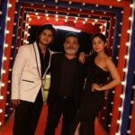 Kashmira Pardesi Instagram - Rampaat audio launch!! What an evening. Thank you #Rampaat dream team @zeestudiosmarathi @athaanshofficial @ravijadhavofficial @meghana_jadhav @abhinay3 and everyone here !! #17may #Rampaat #Musiclaunch