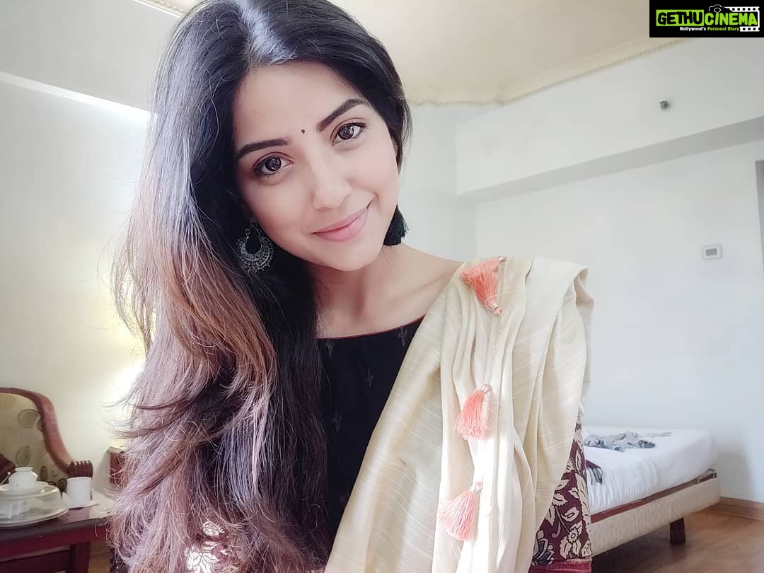 Kashmira Pardesi Instagram - Feelingfestiveyet?💥 #happynavratri2018 #feelgoodvibes #saturdaynight #saturday #kashmirapardeshi #navratri #navratri