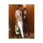 Kashmira Pardesi Instagram – W h i t e d o n e r i g h t. #vintagefashion #whiteonpoint #endofday #nightnight