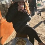 Kashmira Pardesi Instagram - My first morning in Leh with some Yak butter tea and Some freshly baked Brun bread! #Warmwelcome #localfoodie Leh Ladakh