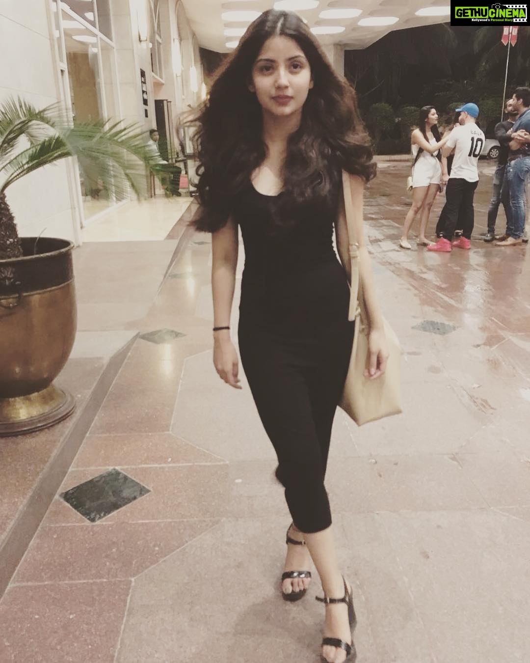 Kashmira Pardesi Instagram - Vitality over finish always!