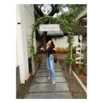 Kashmira Pardesi Instagram - #Honestlyhealthy 🙆🏻‍♀️