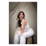 Kashmira Pardesi Instagram - Some are a melody. Some are the beat 💫 PC @kalyaam_ HMUA @mohinidharne STYLE CHECK - forever @komallluthhra