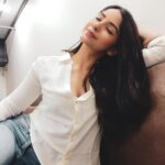 Kashmira Pardesi Instagram - Aligned downloads got me like 🙈