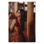 Kashmira Pardesi Instagram - Why don't we just learn the way on the way and be grateful for every little bit 💫✨ PC @nachyketk HMUA @makemeblush STYLIST @almostdisha OUTFIT @pehenavbynidhayayadraws
