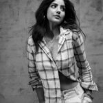 Kashmira Pardesi Instagram - Not your babe 🦞 @thepratikbankar x @sandybeauti x @apoorvjain_