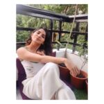 Kashmira Pardesi Instagram - It's the simple things 🌻