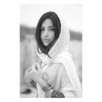 Kashmira Pardesi Instagram – Always wanted a black and white portrait in this look ✨
📷 @ark_photography_2000 

#portraits #portraitphotography #blackandwhite  #bnwphotography #oldfilms #indiancinema #simplicity #indianlook