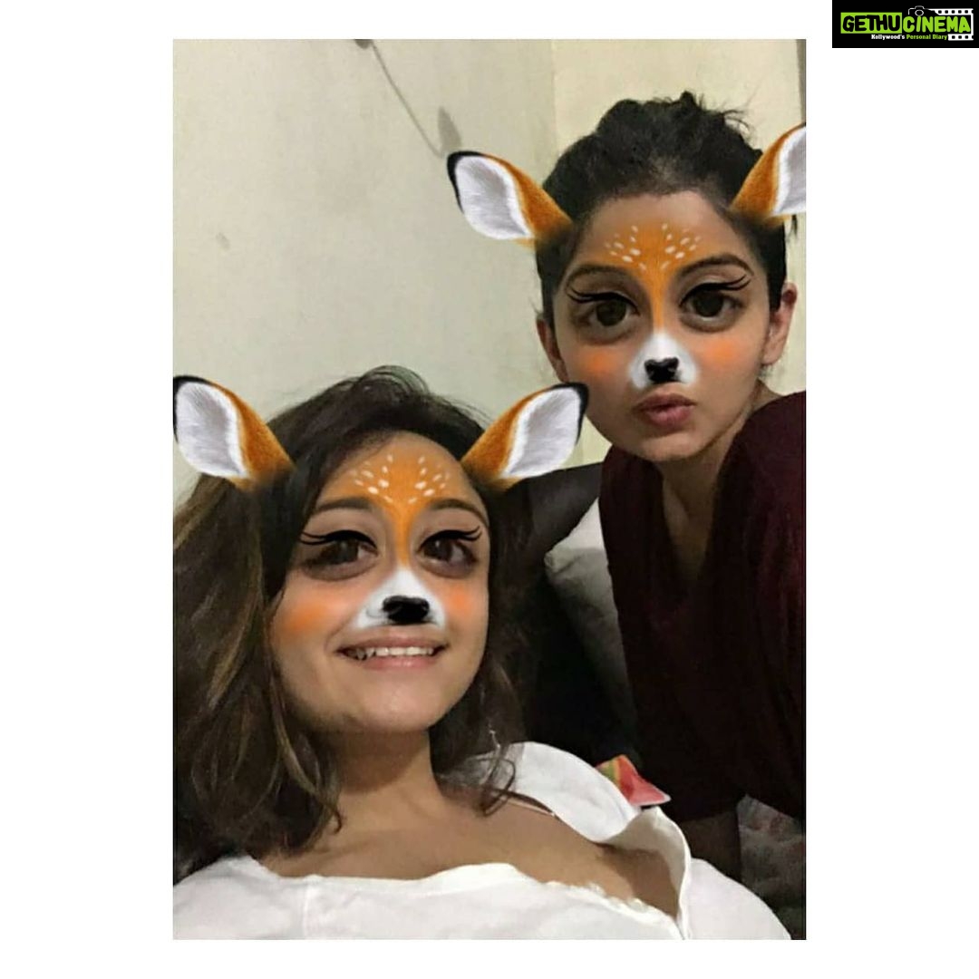 Kashmira Pardesi Instagram - If you have a friend who can call you on your bullshit but still stand by your side even when the world comes for you. You won't need much else! In Komal's case she'll influence and gather atleast like a dozen of people minimum on your side..you know - for the count π 29th July 2013 was the first day of college- from that lunch table - to staying up nights talking about creating something kick-ass - to traveling for and to each other - to Co creating @worth_______ My constant support and power! @komallluthhra #7yearsstrong #friendshipgoals #partnerincrime #realpeople #realness #notforeveryone #sistersquad