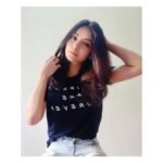 Kashmira Pardesi Instagram – Yes, this is a f.r.i.e.n.d.s t-shirt!  And It’s stolen from a f.r.i.e.n.d! ( Like a Rachel and Monica situation)