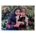 Kashmira Pardesi Instagram – Life doesn’t come with a manual it comes with a mother🙋
She’s always got your back!! Happy Mother’s day Aai♥️
To many more adventures together!!! PS – Also, thank you for controlling the angry baby in the first picture. Apparently I liked punching/pulling hair and beating the shit out of other random babies for no good reason at all 🤦🏻‍♀️ #Happymothersday to all the beautiful and brilliant mothers out there!! 🌻 
#gotitfrommymama #mothersday #motherdaughter #sunday