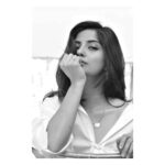Kashmira Pardesi Instagram - B&W continued... @ark_photography_2000 #blackandwhite #oldpictures #quarantinelife #quarentine #goodevening #weekend #sunday #sundayvibes