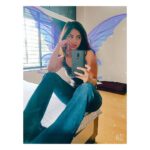 Kashmira Pardesi Instagram - Was getting my wings ready for the 15th!! Anyway..... let's stay in some more!!! @official.b612 #quarantine #stayhome #stayhealthy #allsmiles #support #beautifulday #sundayvibes #b612 #filter #sunday #quarantined #quarentineandchill