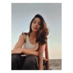 Kashmira Pardesi Instagram - Above us only sky! #blueskies #shadesofblue #skies #imagine #johnlennon #atticus #goodday #opensky #wednesday #quarantinelife #quaratinefashion #goodhairday #instamood #instafashion