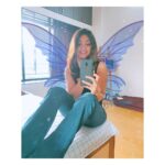 Kashmira Pardesi Instagram - Was getting my wings ready for the 15th!! Anyway..... let's stay in some more!!! @official.b612 #quarantine #stayhome #stayhealthy #allsmiles #support #beautifulday #sundayvibes #b612 #filter #sunday #quarantined #quarentineandchill