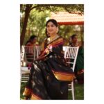 Kashmira Pardesi Instagram - No matter how easily we pick up the western way of life. Some things like your mom's saree and a Nath will remind you of your cultural roots and will leave you feeling whole and proud. And I'd do this a thousand times! Remembering our roots Tribute to #chatrapatishivajimaharaj #शिवजयंती२०२० PC : @vedapathak @shahabmitha #maharashtrian #personalfavorite #saree #traditionalwear #maharashtrianlook #momssaree #paithani #roots #culture #indian