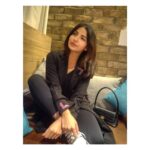 Kashmira Pardesi Instagram - Elegance never goes out of style 🌝 Outfit @worthshoppin #black #style #fashion #worthshoppin #smile #courage #friday #kashmiraofficial