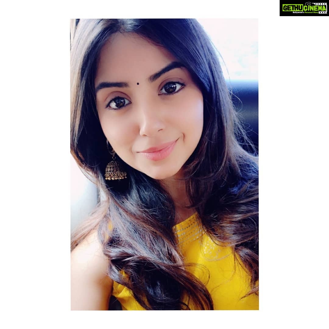 Kashmira Pardesi Instagram - Kavin in Pondicherry. December 2018. #smp #shootdays #sivappumanjalpachai #kavin #pondicherry #decembertoremember #lookingback #2019