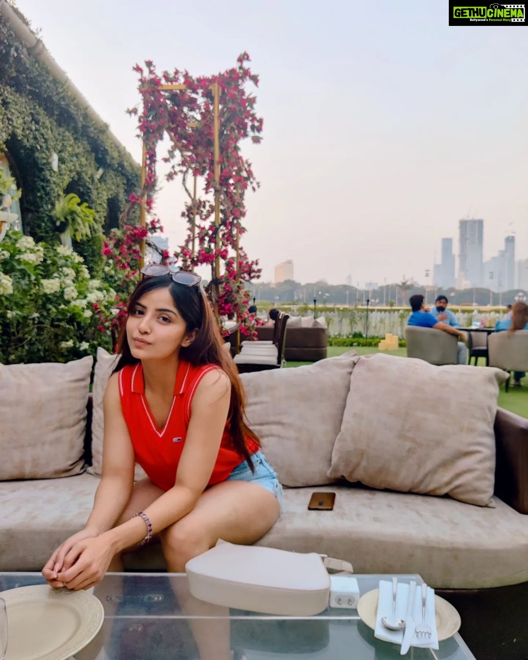 Kashmira Pardesi Instagram - Thank you, next 🍉