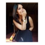 Kashmira Pardesi Instagram - Definitely going to be FriYay with @danielwellington Black Friday deals. Get a free accessory with the purchase of a watch OR avail up to 50% off on selected watches. Also, use my code DWXKASHMIRA to get an additional 15% off. #danielwellington #danielwellingtonwatches #blackfriday #black #blackfridaysale #blackfriday2019 #accessories #fashion #danielwellingtonindia