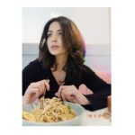 Kashmira Pardesi Instagram - Sunday eat Pasta Monday run Fasta🕺 #kashmiraofficial #sundaymood #moodforfood #cheatmeal #goodfood #sunday