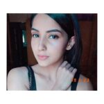 Kashmira Pardesi Instagram - Open mind. Big dreams. Wild heart #retrocam #vintage #grainyfilter #vintagefashion #vintageclothing #saturday #saturdayvibes #whenindoubtwearblack #blackoutfit #fashion #classicovertrends #kashmiraofficial