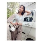 Kashmira Pardesi Instagram - The secret of great style is to feel good in whatever you wear ✨ #ifyoulikeitwearit #forgetherules #feelgoodvibes #fashion #feelgoodfashion #worthit #worth #beyou #feelinggoodisimportant #tuesday #tuesdaymotivation