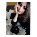 Kashmira Pardesi Instagram - Before. During. After. ☕ #coffeetime #davidoffcoffee #coffeelover #nescafe #metime #unfiltered #acnepositivity #comeasyouare #keepitreal