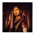 Kashmira Pardesi Instagram - No other attire can make you feel courageous and graceful at the same time. To a special series! 📷 @tejasnerurkarr Styled by: #guesswhodidit Make up : @makeupandhairbyshruti Hair : @aqshataa.mani #proudmaharashtrian #traditional #maharashtrian #nauvari #fashion #goodvibes #wordsofwisdom #kashmiraofficial #goodfeels #heisthere #always #waitformore #traditionalwear #sari #indian #maharashtrian
