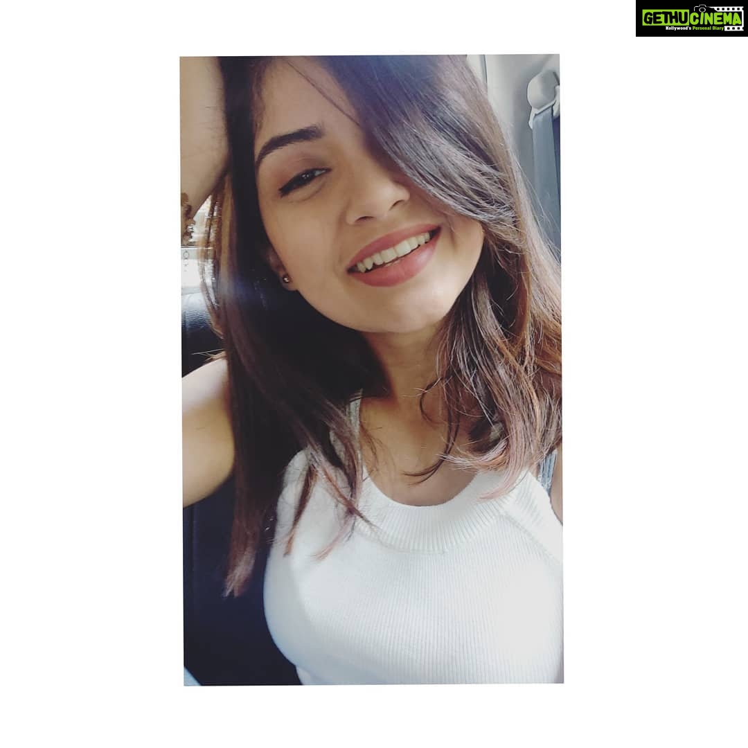 Kashmira Pardesi Instagram - @uber score 4.9 🤓