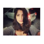 Kashmira Pardesi Instagram - Adjusting focus. #Loveforbblurrypictures #whenlifegetsblurryadjustyourfocus #lovingtherains #wednesday #redinmyframe #around