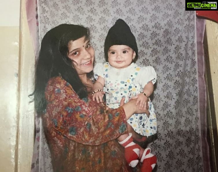 Kashmira Pardesi Instagram - All that I am and hope to be I owe it to you आई !