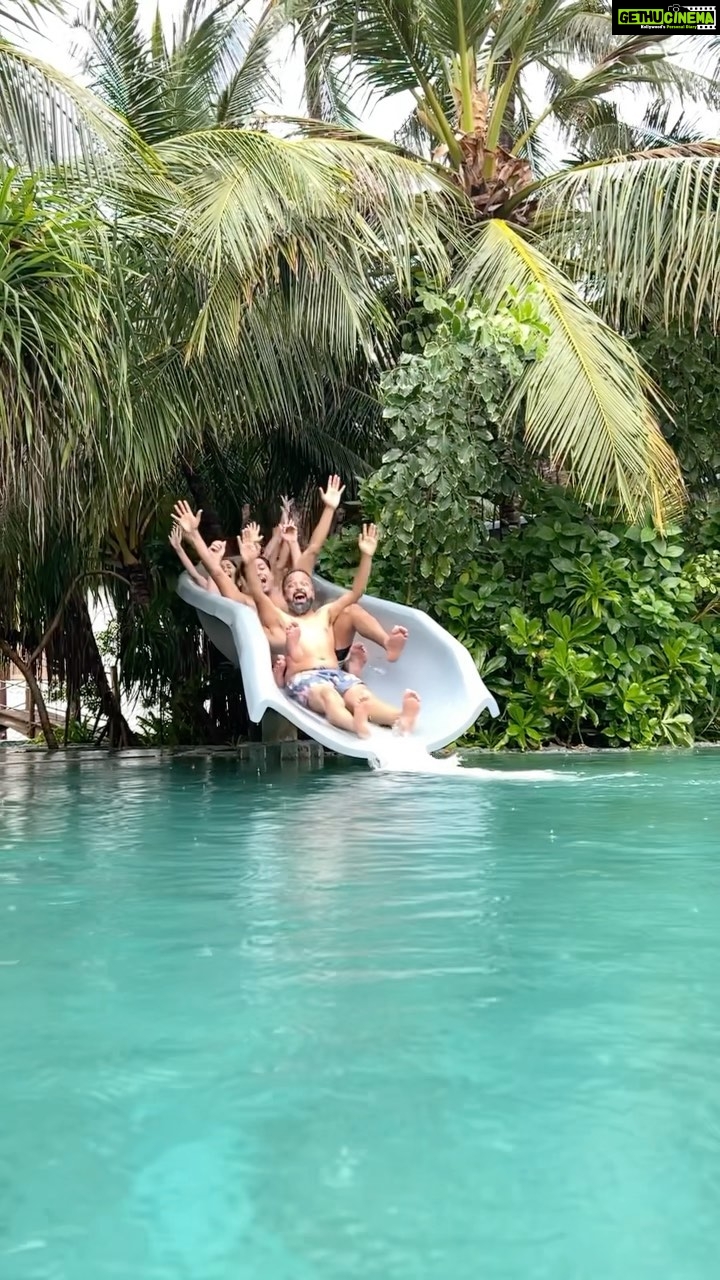 Katrina Kaif Instagram - Yeh dosti! 🥳❤️🏝 . @discoversoneva #discoversoneva
