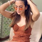 Kriti Kharbanda Instagram - Sunday vibes going strong! 🤎🤎🤎