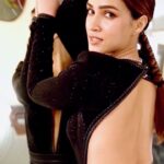 Kriti Sanon Instagram - Mood: Saucy 🌶 👻