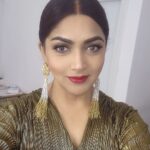 Kushboo Instagram - Never underestimate the power of a determined woman.. 💛💛💛